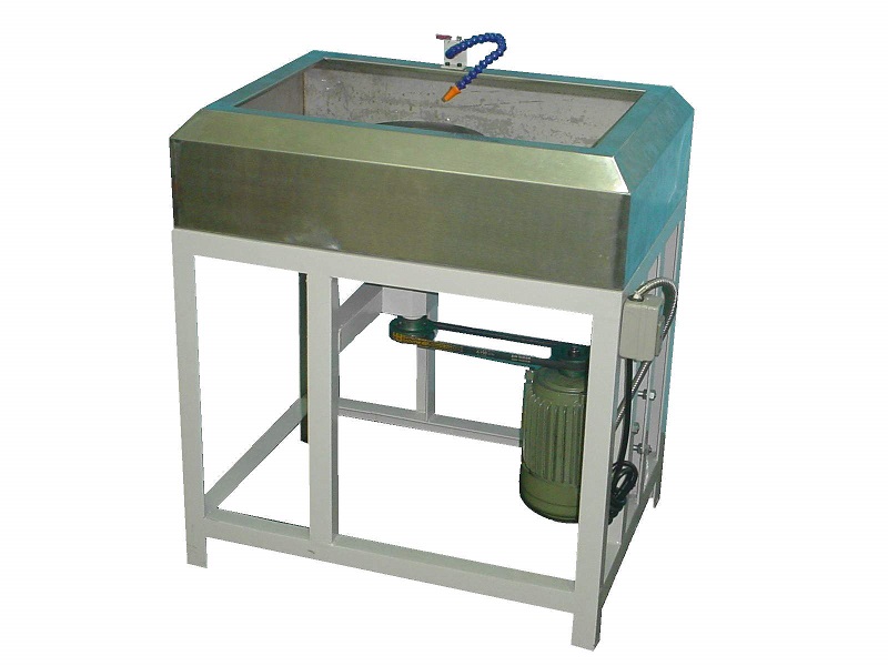 Water polishing machine