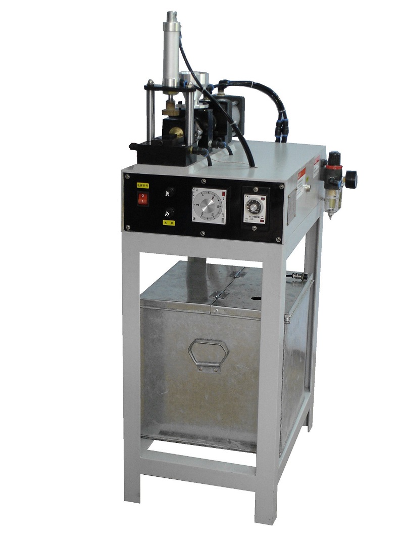 Capping  machine